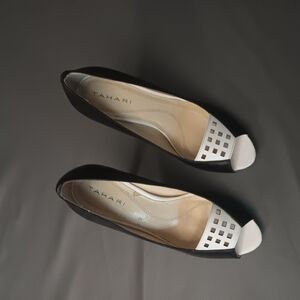 Tahari Lianne Black and White Women's Shoes